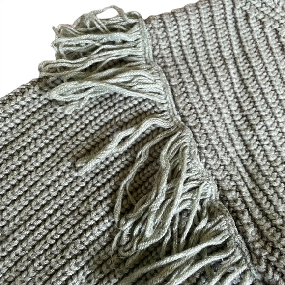AMERICAN RAG SAGE GREEN KNIT HOODED SWEATER WITH FRINGE - Picture 7 of 8